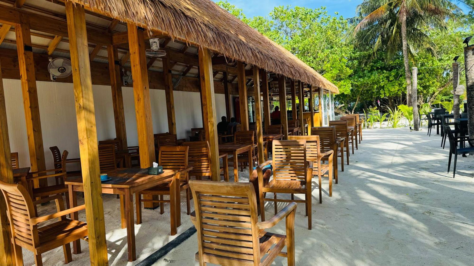 Wave Crest Retreat Hotel Thulusdhoo Exterior foto